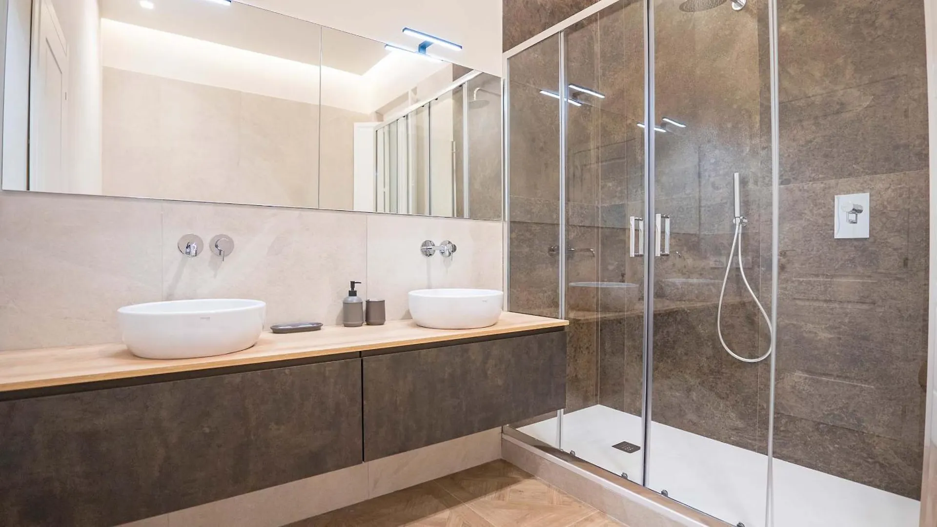 Mazzini Stylish Apartments Rome Italy